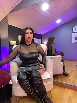 Samantha Milf   online show from 11/08/25, 08:56