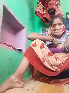 CUTE-004 online show from 11/07/25, 06:29