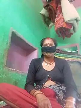 CUTE-004 online show from 04/12/26, 08:50