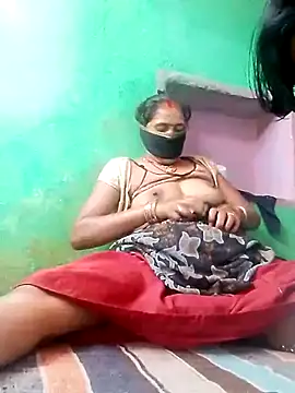 CUTE-004 online show from 04/14/26, 09:36