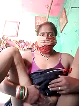 CUTE-004 online show from 10/16/25, 07:27