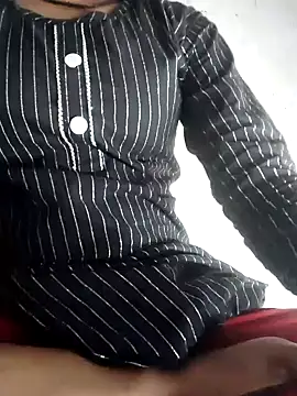 Snapshot of Janvi_Jaitly chatting on 10/05/25, 04:31 Janvi Jaitly online show from 10/05/25, 04:31