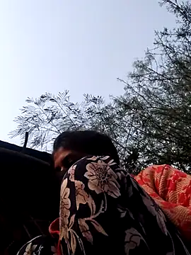 Janvi Jaitly online show from 12/23/25, 01:16