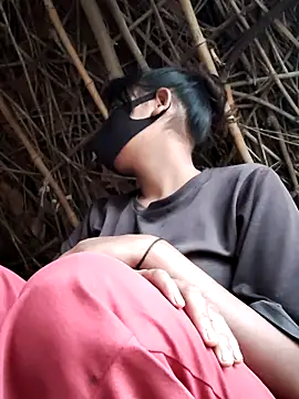 Janvi Jaitly online show from 12/19/25, 01:53