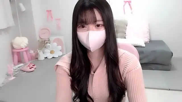 moka-neko online show from 12/17/25, 01:27