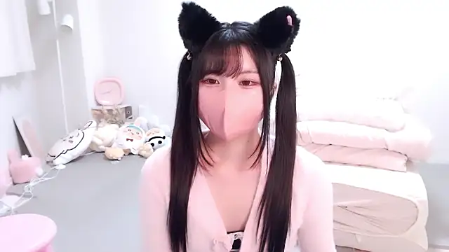moka-neko online show from 09/30/25, 12:00