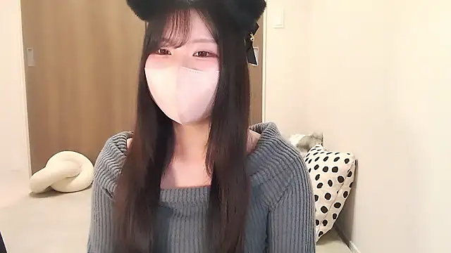 moka-neko online show from 10/21/25, 01:10