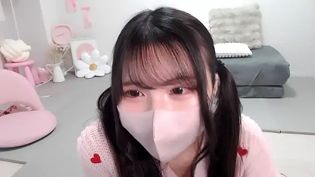 moka-neko online show from 02/18/26, 01:29