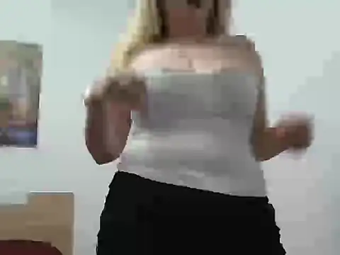 LanaFoxx online show from 02/02/26, 07:07