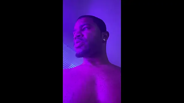 Snapshot of kingtaydo chatting on 03/10/26, 11:42 kingtaydo online show from 03/10/26, 11:42