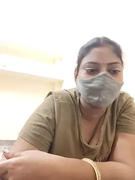 Snapshot of Kajal-baby07 chatting on 10/13/25, 11:12 Kajal-baby07 online show from 10/13/25, 11:12