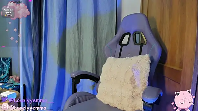 Snapshot of Dirtycalm chatting on 09/26/25, 12:28 Dirtycalm online show from 09/26/25, 12:28