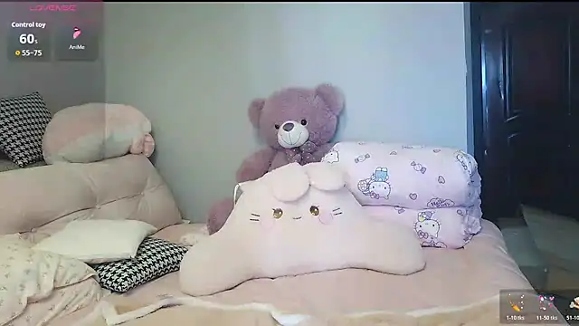 Snapshot of Diva_VVN chatting on 11/18/25, 12:15 Diva VVN online show from 11/18/25, 12:15