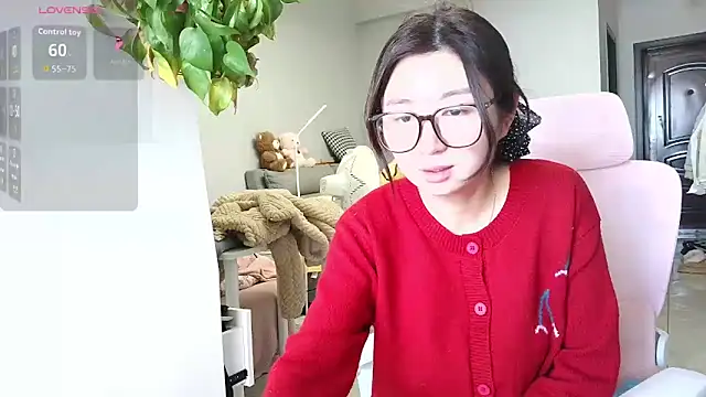 Snapshot of Diva_VVN chatting on 12/18/25, 06:18 Diva VVN online show from 12/18/25, 06:18