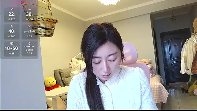 Snapshot of Diva_VVN chatting on 12/04/25, 08:46 Diva VVN online show from 12/04/25, 08:46