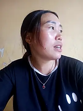 siki-00 online show from 10/19/25, 05:21