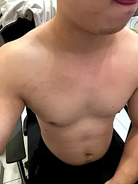 tw boy520 online show from 01/13/26, 05:17