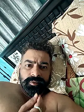 Snapshot of demon_royal chatting on 10/17/25, 05:37 demon royal online show from 10/17/25, 05:37