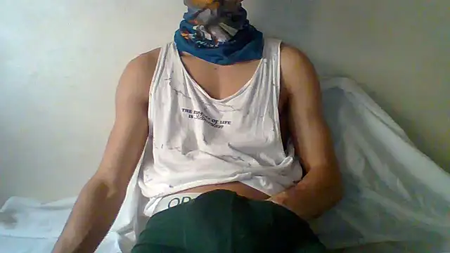 Snapshot of Osamabigdick7 chatting on 02/15/26, 02:16 Osamabigdick7 online show from 02/15/26, 02:16