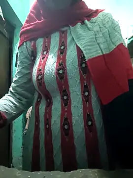 Snapshot of your_favourite_bhabhi chatting on 02/03/26, 11:32 your favourite bhabhi online show from 02/03/26, 11:32