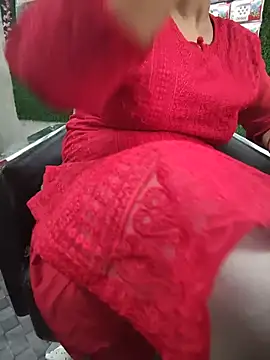 Snapshot of your_favourite_bhabhi chatting on 07/11/26, 07:52 your favourite bhabhi online show from 07/11/26, 07:52