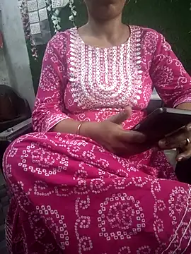 Snapshot of your_favourite_bhabhi chatting on 06/24/26, 08:57 your favourite bhabhi online show from 06/24/26, 08:57