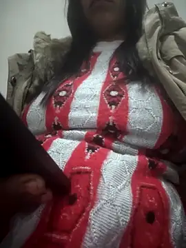 Snapshot of your_favourite_bhabhi chatting on 01/17/26, 06:39 your favourite bhabhi online show from 01/17/26, 06:39