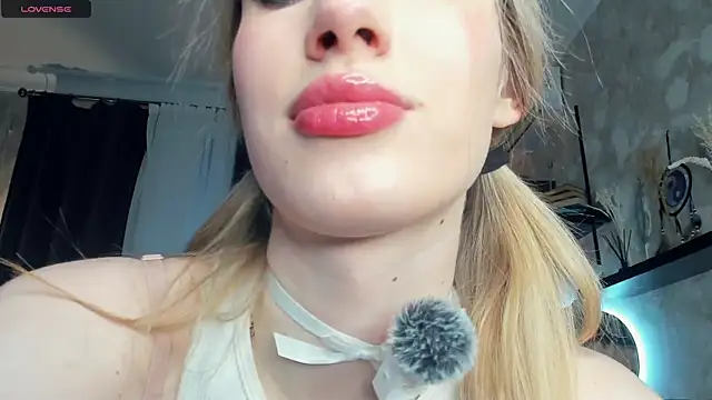 FrancisBivona online show from 12/04/25, 08:24