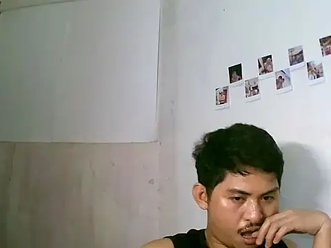 Snapshot of cuteipinoy chatting on 10/04/25, 04:08 cuteipinoy online show from 10/04/25, 04:08