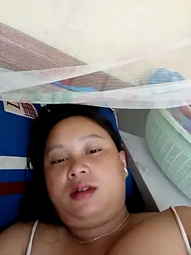 Snapshot of -Kitty-92 chatting on 09/10/25, 10:53 -Kitty-92 online show from 09/10/25, 10:53
