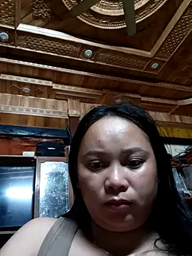 Snapshot of -Kitty-92 chatting on 10/08/25, 10:10 -Kitty-92 online show from 10/08/25, 10:10