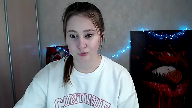 Milka kamila online show from 04/14/26, 12:10