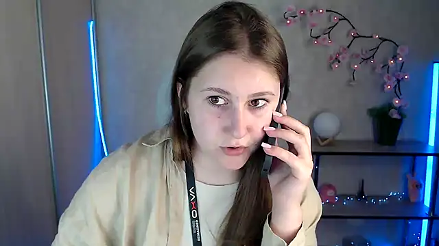 Milka kamila online show from 05/20/26, 12:13