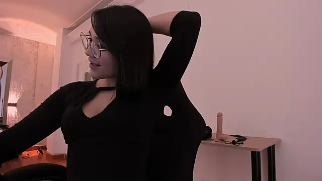 AnnaraLein online show from 10/29/25, 03:38