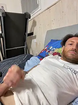 Snapshot of dennis89768 chatting on 02/15/26, 12:33 dennis89768 online show from 02/15/26, 12:33