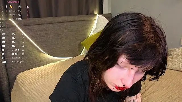 KandraCruser online show from 12/14/25, 08:36