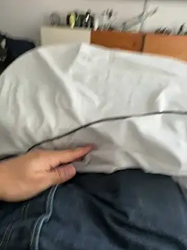 andres52720 online show from 05/28/26, 02:56