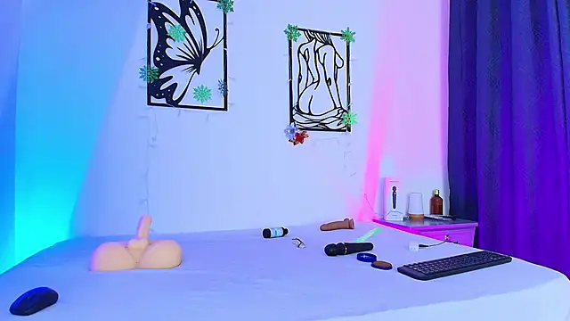 Snapshot of DARELYN_REED_ chatting on 12/16/25, 11:58 DARELYN REED online show from 12/16/25, 11:58