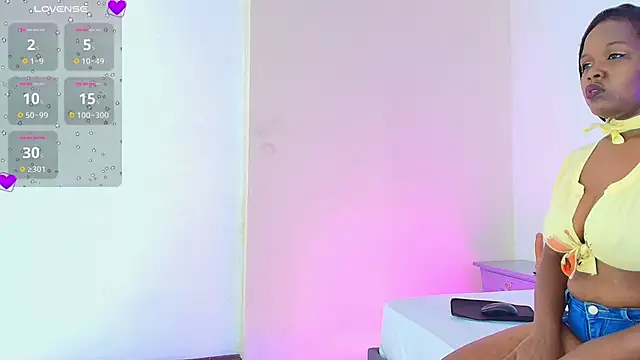 Snapshot of DARELYN_REED_ chatting on 10/30/25, 07:55 DARELYN REED online show from 10/30/25, 07:55