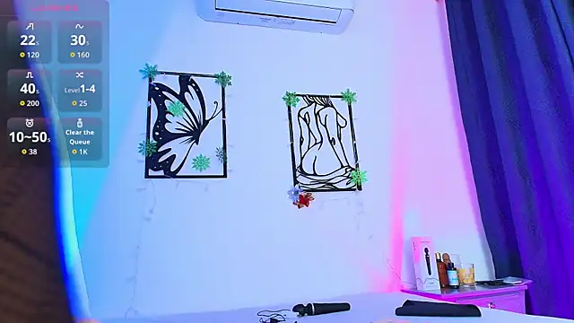 Snapshot of DARELYN_REED_ chatting on 12/17/25, 11:59 DARELYN REED online show from 12/17/25, 11:59