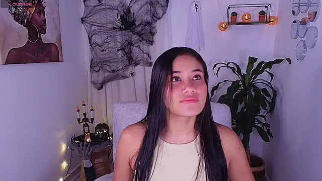 Snapshot of AlisxxnFx chatting on 10/14/25, 12:50 AlisxxnFx online show from 10/14/25, 12:50