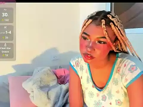 SophiaBloss online show from 05/21/26, 08:50