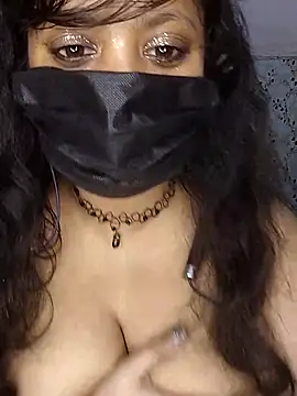 Snapshot of aliyaa9900 chatting on 10/28/25, 07:57 aliyaa9900 online show from 10/28/25, 07:57