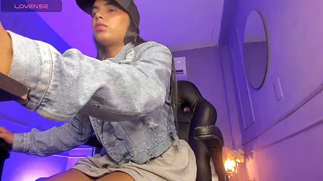 Catalleya flower online show from 04/16/26, 07:47