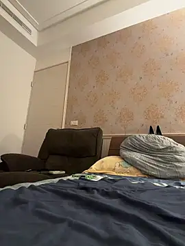 kaikai1335 online show from 12/15/25, 04:24