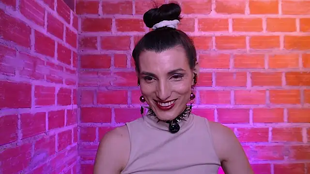 Snapshot of Moira-Hot chatting on 02/28/26, 12:10 Moira-Hot online show from 02/28/26, 12:10