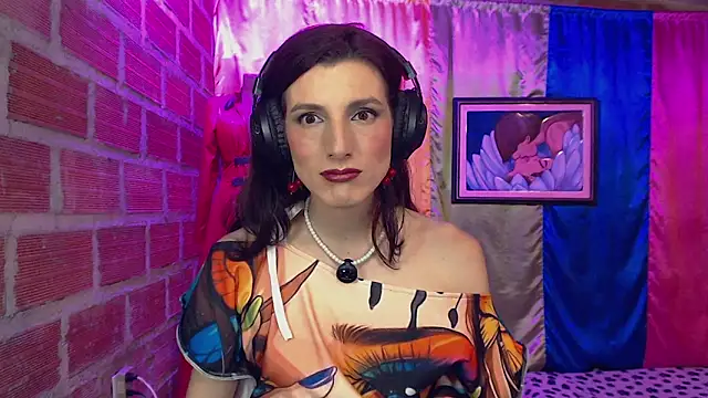 Moira-Hot online show from 11/28/25, 08:31