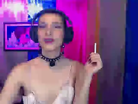 Snapshot of Moira-Hot chatting on 02/10/26, 09:14 Moira-Hot online show from 02/10/26, 09:14