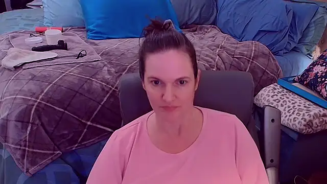 ninajaymes online show from 11/18/25, 11:15