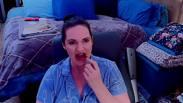 ninajaymes online show from 07/12/26, 07:37